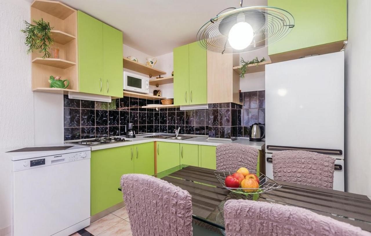 Apartments Paola Karlobag Habitación foto